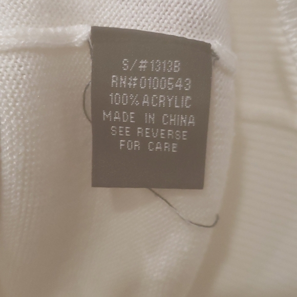 Evolution In Design V neck sweater - Picture 5 of 5